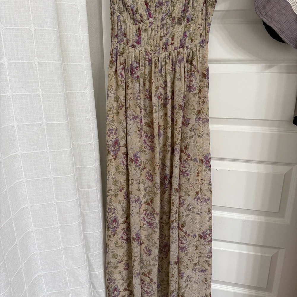 Storia Beige and Purple Floral Dress